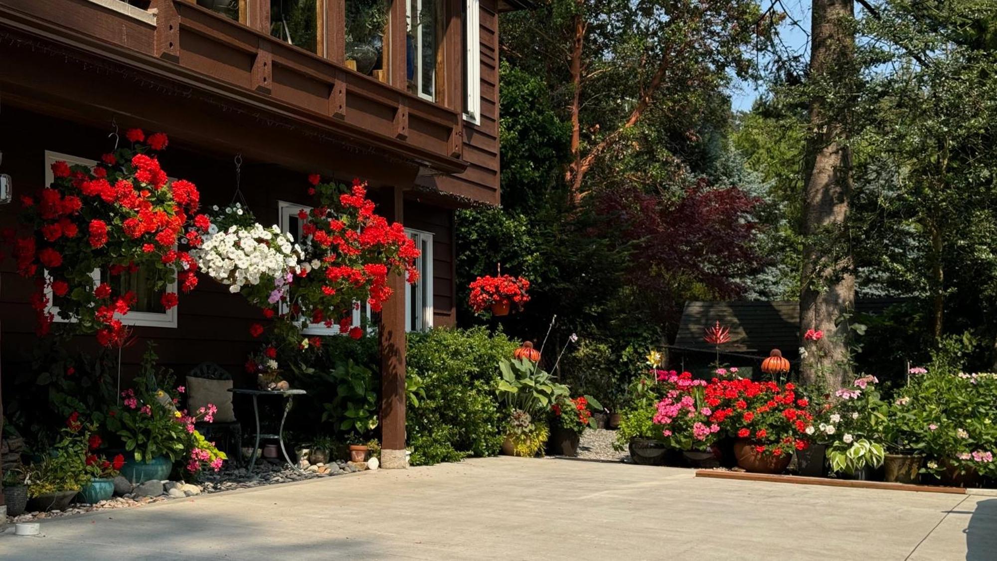 Garden Bridge House Villa Sechelt Buitenkant foto