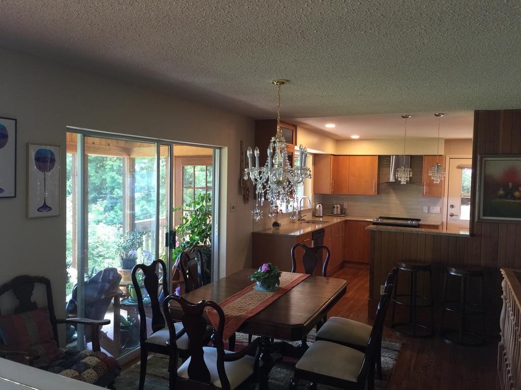 Garden Bridge House Villa Sechelt Buitenkant foto